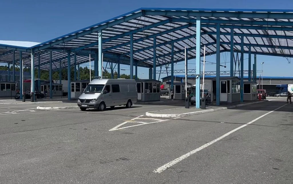 Україна хоче перенести контроль на кордоні вглиб ЄС через удари по зерновозах